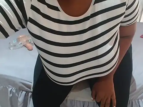 Monica-2701 online show from 10/21/25, 05:19