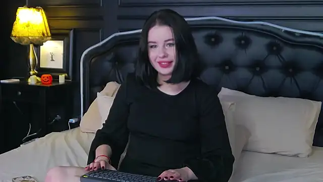 AliceLune online show from 11/01/25, 02:08