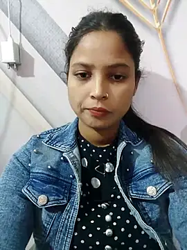 Snapshot of Anshika1431 chatting on 11/17/25, 03:34 Anshika1431 online show from 11/17/25, 03:34