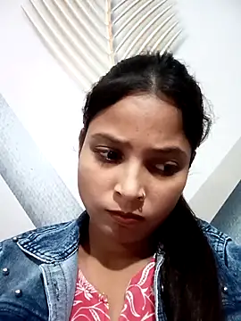 Snapshot of Anshika1431 chatting on 11/19/25, 04:18 Anshika1431 online show from 11/19/25, 04:18