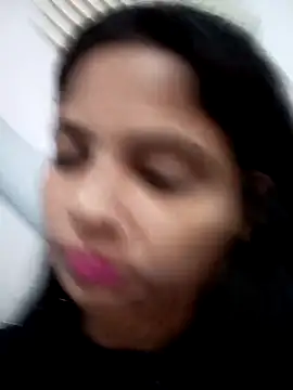 Snapshot of Anshika1431 chatting on 11/21/25, 04:44 Anshika1431 online show from 11/21/25, 04:44