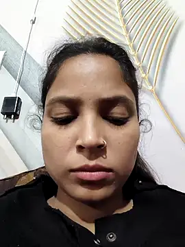 Snapshot of Anshika1431 chatting on 11/21/25, 04:49 Anshika1431 online show from 11/21/25, 04:49