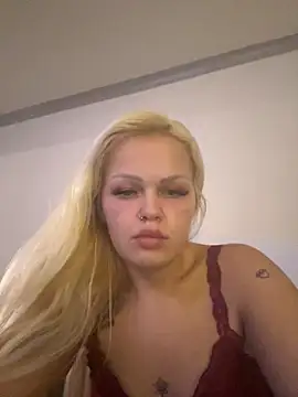 CherryXOX- online show from 11/11/25, 06:41