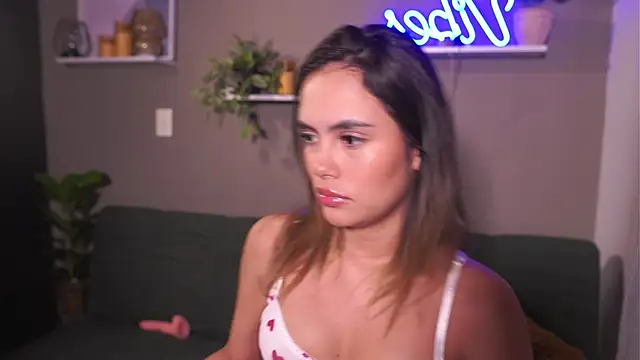 adahara miller17 online show from 11/11/25, 01:49