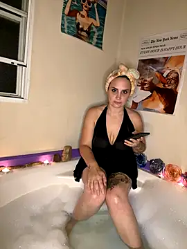 Snapshot of Goddesslillianrosee chatting on 10/23/25, 06:13 Goddesslillianrosee online show from 10/23/25, 06:13