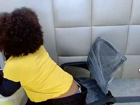 WinnyBarness online show from 10/26/25, 02:17