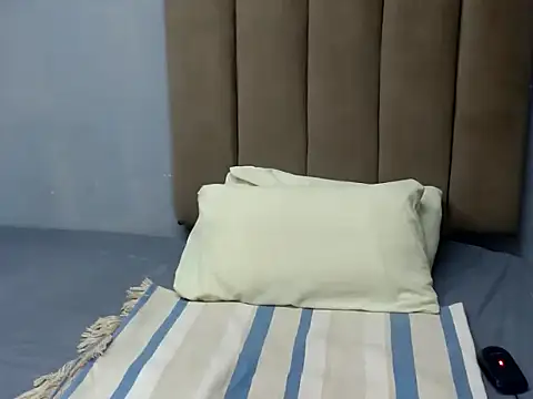 Snapshot of SweetDivaXX chatting on 11/28/25, 10:18 SweetDivaXX online show from 11/28/25, 10:18