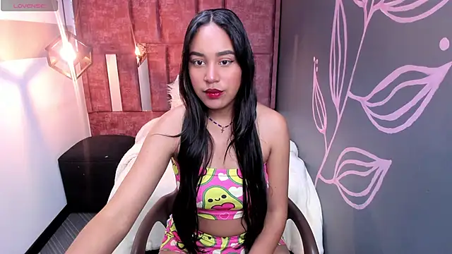 Rachel  Jonees online show from 10/22/25, 12:05