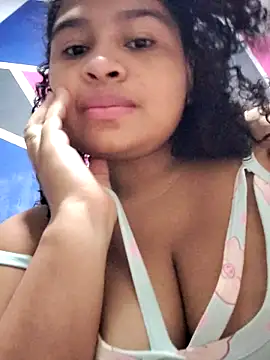 Snapshot of Aliona_ chatting on 11/20/25, 10:26 Aliona online show from 11/20/25, 10:26