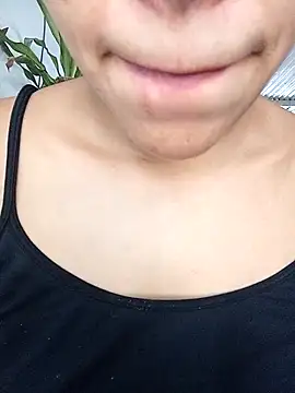 Snapshot of single_virgin chatting on 11/04/25, 03:00 single virgin online show from 11/04/25, 03:00