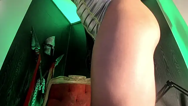 Snapshot of Master_Connor_BDSM chatting on 11/18/25, 09:08 Master Connor BDSM online show from 11/18/25, 09:08