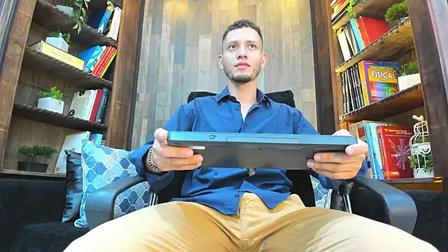 GabrielDraiven online show from 12/05/25, 07:32