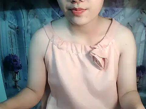 Lyna 207 online show from 11/08/25, 08:29