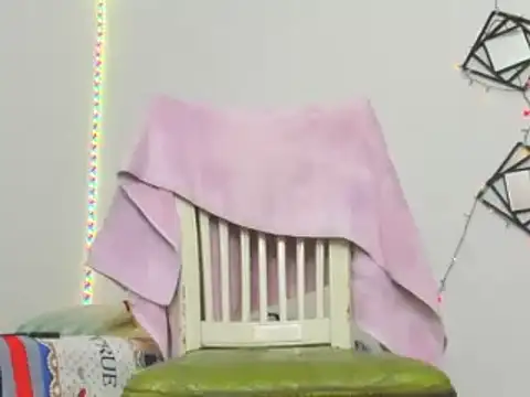 Snapshot of Sami_guzman chatting on 11/12/25, 03:29 Sami guzman online show from 11/12/25, 03:29