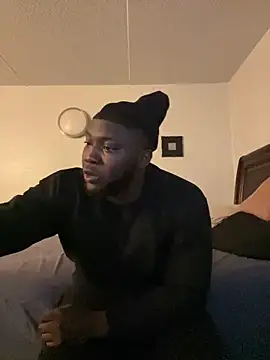 Snapshot of ralokutta2x chatting on 10/26/25, 02:45 ralokutta2x online show from 10/26/25, 02:45