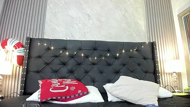 camila  bouzas online show from 12/05/25, 07:10