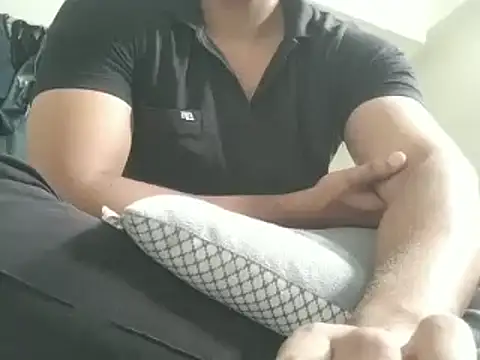 Snapshot of hotgymboy1 chatting on 10/29/25, 07:10 hotgymboy1 online show from 10/29/25, 07:10