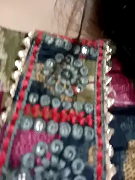 Vanshika1432 online show from 10/18/25, 01:56