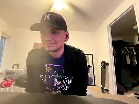 Snapshot of homeboy206 chatting on 10/16/25, 09:05 homeboy206 online show from 10/16/25, 09:05