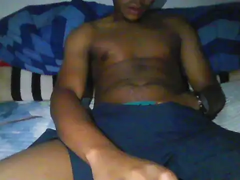 Snapshot of sexybulldozer chatting on 10/23/25, 07:01 sexybulldozer online show from 10/23/25, 07:01