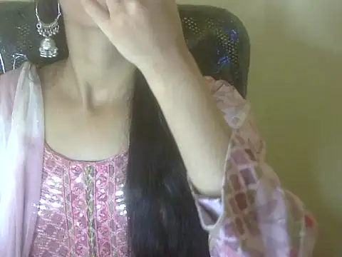 Snapshot of Shezi_N chatting on 10/22/25, 02:23 Shezi N online show from 10/22/25, 02:23