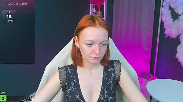 Snapshot of cherry_fever chatting on 10/17/25, 02:59 cherry fever online show from 10/17/25, 02:59