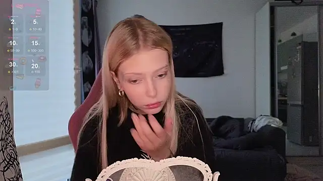 Snapshot of eliza_saddcat chatting on 10/31/25, 12:39 eliza saddcat online show from 10/31/25, 12:39