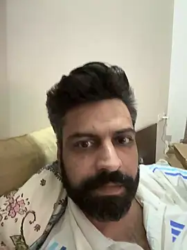 Snapshot of SoulHunt9 chatting on 10/16/25, 06:20 SoulHunt9 online show from 10/16/25, 06:20