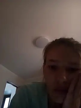 Snapshot of Coare_Cindy chatting on 10/31/25, 11:44 Coare Cindy online show from 10/31/25, 11:44