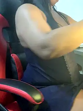 NatashaAzura online show from 10/29/25, 08:43