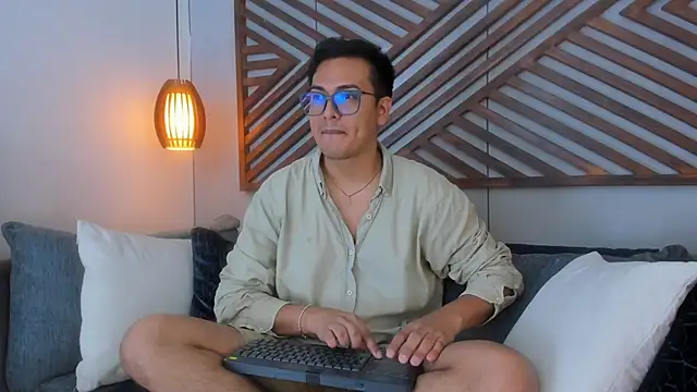 JohnBelRose online show from 10/24/25, 08:05