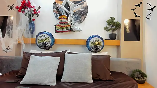 JohnBelRose online show from 10/27/25, 07:40