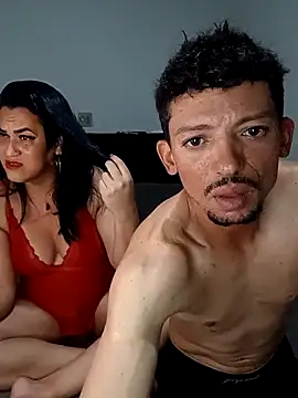 Snapshot of Cristinaluxy chatting on 10/28/25, 11:51 Cristinaluxy online show from 10/28/25, 11:51