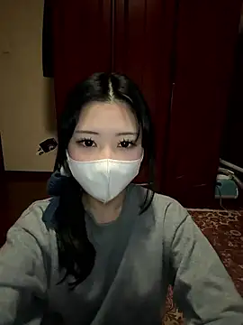 Snapshot of _Mirei_ chatting on 11/14/25, 08:35 Mirei online show from 11/14/25, 08:35