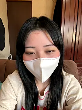 Snapshot of _Mirei_ chatting on 11/15/25, 04:54 Mirei online show from 11/15/25, 04:54