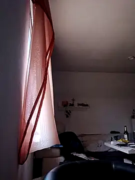 nmyour online show from 10/25/25, 01:18