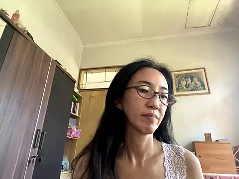Snapshot of princessD077 chatting on 10/18/25, 02:14 princessD077 online show from 10/18/25, 02:14