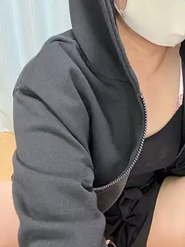 Snapshot of sakina-07 chatting on 10/25/25, 02:02 sakina-07 online show from 10/25/25, 02:02