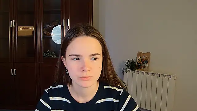 May Bloom online show from 10/22/25, 05:30