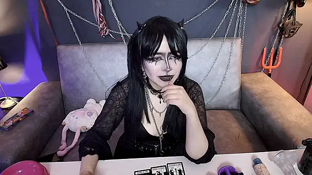 Snapshot of Navier__ chatting on 11/29/25, 09:40 Navier online show from 11/29/25, 09:40