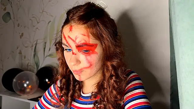 Snapshot of LunaAfrodita chatting on 10/31/25, 07:04 LunaAfrodita online show from 10/31/25, 07:04