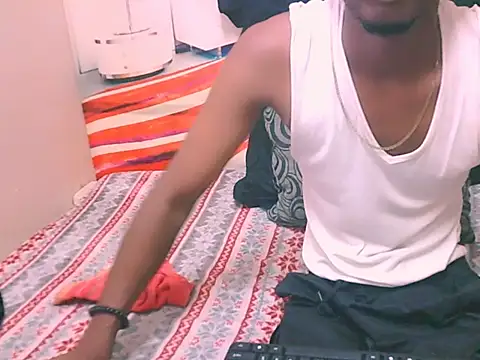 Snapshot of IndianThuggin chatting on 11/13/25, 05:06 IndianThuggin online show from 11/13/25, 05:06