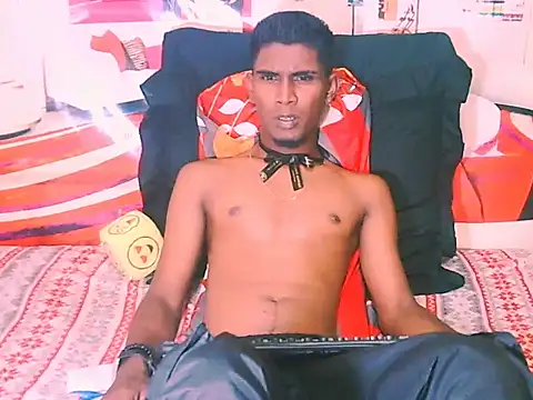 Snapshot of IndianThuggin chatting on 11/17/25, 07:14 IndianThuggin online show from 11/17/25, 07:14