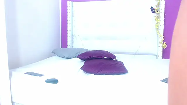 innocent sexybaby online show from 11/28/25, 04:20