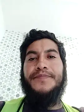 Snapshot of Travieso_21 chatting on 10/20/25, 07:36 Travieso 21 online show from 10/20/25, 07:36