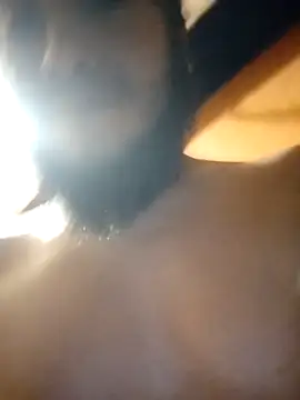 Snapshot of Travieso_21 chatting on 10/21/25, 11:22 Travieso 21 online show from 10/21/25, 11:22