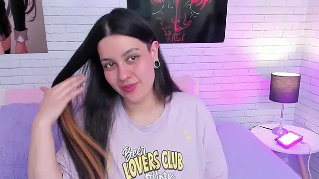 Zoe Murphy online show from 11/08/25, 04:45