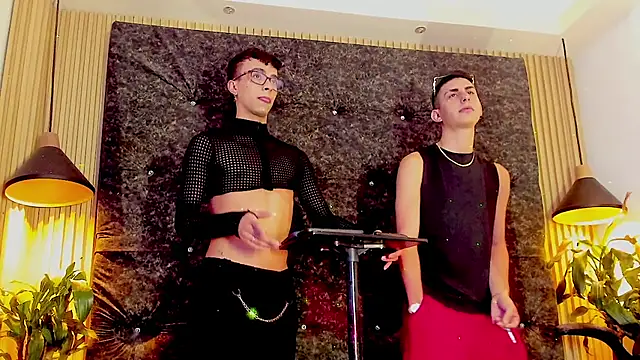 the fenix boy online show from 10/28/25, 05:11