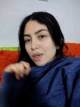 Snapshot of Lenguasdegato1699 chatting on 10/20/25, 04:57 Lenguasdegato1699 online show from 10/20/25, 04:57