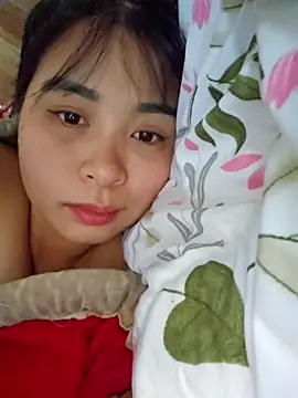 Squirrel-Pear online show from 11/28/25, 12:02